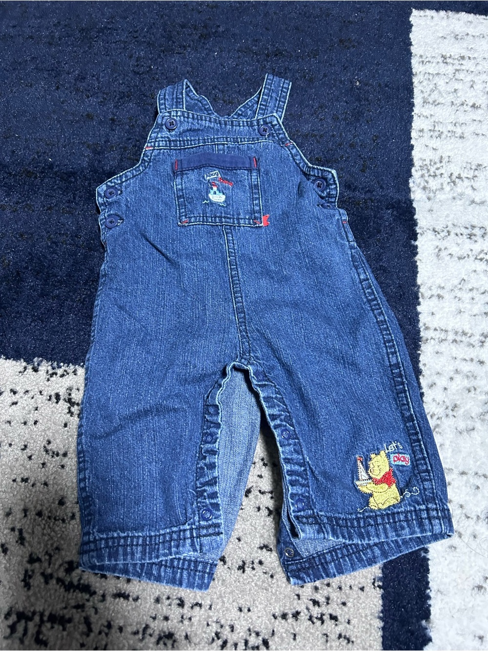 Winnie the Pooh - Vintage overalls